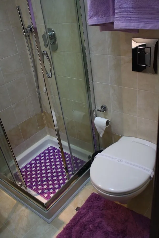 Bbmilan Bed & Breakfast 2*, Milan