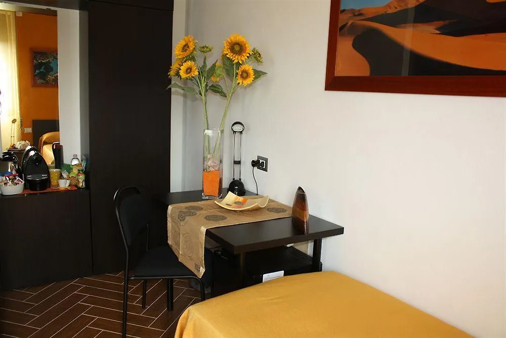 Bbmilan Bed & Breakfast 2*, Milan